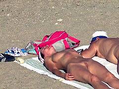 Amateur, Plage, Couple, Européenne, Fille latino, Voyeur