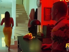 Tetas grandes, Mamada, Ffm, Hd, Orgasmo, Montar, Adolescente, Trio