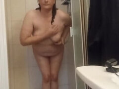 Amateur MILF Eva Pur shower part 2 intense homemade