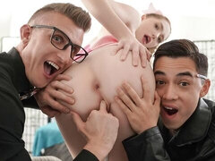 Grosser arsch, Grosse titten, Blasen, Frau frau mann, Handjob, Masturbation, Dürr, Jungendliche (18+)