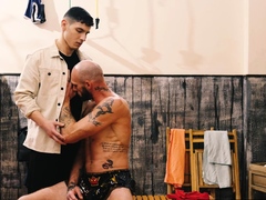Mixed martial arts fighter fucks his manager!