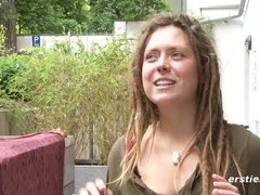 18 jaar, Enthousiasteling, Lieveling, Blond, Rondborstig, Schattig, Natuurlijke tieten, Tiener