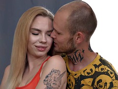 ブロンド, イく瞬間, ヨーロピアン, 顔射, ハードコア, キス, タトゥー, ティーン
