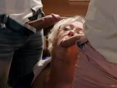 Blonde, Éjaculation interne, Doigter, Béant, Hard, Mère que j'aimerais baiser, Pov, Public