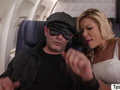 Grote mammen, Pijpbeurt, Diep in de keel, Ladyboy, Likken, Kut duiken, Shemale