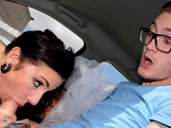 Wohlbeleibte schöne frauen, Grosser arsch, Grosse titten, Handjob, Riesig, Lingerie, Milf, Entkleiden