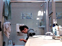 Douche, Voyeur