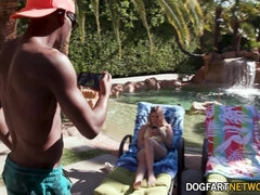 Grosse bite, Noire, Tir de sperme, Faciale, Interracial, Chatte, Rasée