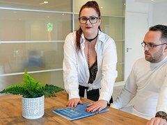 Wohlbeleibte schöne frauen, Grosser schwanz, Grosse titten, Hundestellung, Hardcore, Milf, Natürlichen titten, Büro