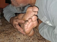 Foot worship, tnfootlvr, little feet