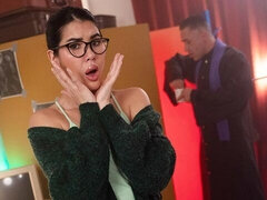 Extraordinary Lady Dee's teen (18+) smut