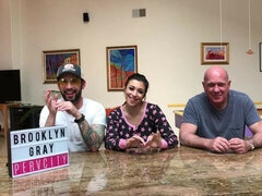 Большой член, Минет, Брюнетки, Латиноамериканки, Натуральные сиськи, Чулки, Молоденькие, Сиськи