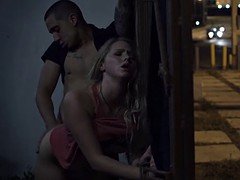 Hippie Lilly Sapphire Loves Hard Cock