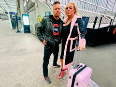 Enthousiasteling, Grote kont, Grote lul, Kreng, Blond, Rondborstig, Flexibiel, Duits