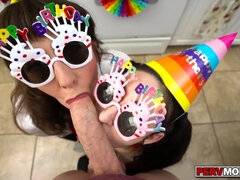 フェラチオ, 手コキする, Hd, オナニー, 淫乱熟女, 義母, 驚き, 三人