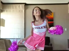 Anal, Sucer une bite, Pom pom girl, Éjaculation interne, Hard, Adolescente