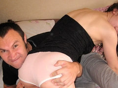Arsch, Braunhaarige, Betrug, Hundestellung, Handjob, Küssen, Nackt, Jungendliche (18+)