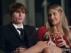 Rubia, Mamada, Corridas faciales, Lamidas, Coño, Montar, Anilingus, Seducido