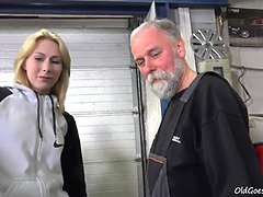 Минет, Хд, Натуральные сиськи, Наездница, Кричащие, Бритые, Глотающие, Сиськи