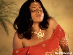 Asiatisch, Braunhaarige, Geile alte tussi, Reif, Herrin, Mutti, Muschi, Titten