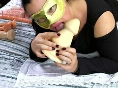 Married wife returns from the party with her favorite sex toys