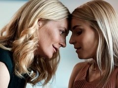 ブロンド, キス, レズビアン, なめる, オマンコ, ガリガリ, ストリッピング, ティーン