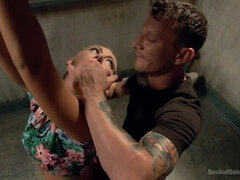 Blonde, Gorge profonde, Hard, Hd, Humiliation, Piercing, Esclave, Tatouage