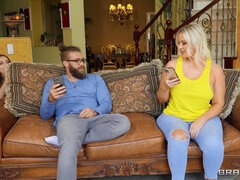 Tussi, Grosse titten, Vollbusig, Milf, Pornostars, Realität, Flotter dreier, Titten