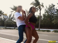 Anal, Lamer culo, Playa, Culo grande, Mamada, Lamidas, Tetas naturales, Al aire libre