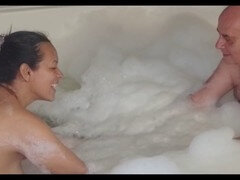 Blasen, Handjob, Küssen, Lecken, Massage, Masturbation, Russisch, Nass