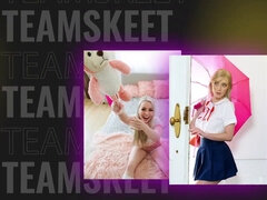 18 años, Amarrada, Penetracion con dedos, Lamidas, Coño, Afeitado, Hermanas, Flaco