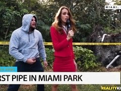 美女, 車, 気狂い, 手コキする, ハードコア, 裸, 小柄, ガリガリ