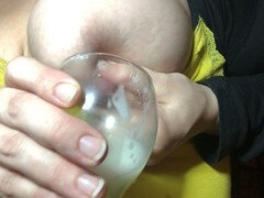 Mummy, lactate, hand expression