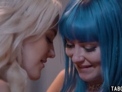 デカ尻, デカパイ, 巨乳な, 浮気者, レズビアン, なめる, オマンコ, 三人