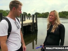 In den arsch, Blondine, Geile alte tussi, Hardcore, Hd, Milf, Ablutschen, Teen in den arsch