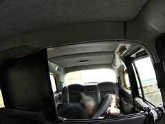 Amateur babe gets banged by fraud driver