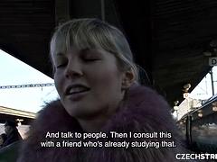 Amateur, Blonde, Sucer une bite, De plein air, Pov, Public, Adolescente, Train