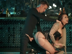 Anal, Culo grande, Tetas grandes, Mamada, Morena, Estilo perrito, Corridas faciales