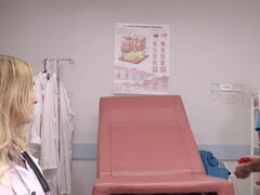 Kont, Grote mammen, Blond, Gek, Lesbisch, Verpleegster, Kut duiken, Vibrator