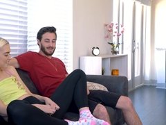 Kitzler, Spermaladung, Aufs gesicht abspritzen, Familie, Handjob, Küche, Mutti, Rasiert
