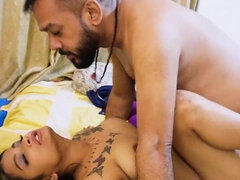 Leie, Grosse titten, Blasen, Spermaladung, Hardcore, Indisch, Natürlichen titten, Flotter dreier