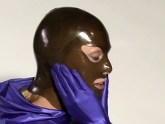 Blonde solo jerking off