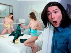 素人, ベッドルーム, デカチン, 茶髪の, ハメ撮り, ストッキング, ティーン, 三人