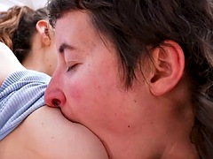 Подмышки, Ванна, Минет, Пальцем, Волосатые, Секс без цензуры, Поцелуи, Лесбиянка