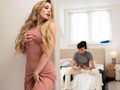 Gros cul, Grosse bite, Gros seins, Sucer une bite, En levrette, Famille, Maman, Nénés