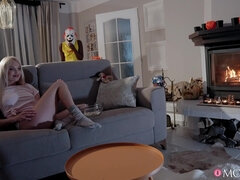 Tetas grandes, Rubia, Tetona, Ébano, Rostro sentado, Madres para coger, Mamá, Tetas naturales