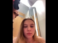 Leie, Wohlbeleibte schöne frauen, Grosser arsch, Fingern, Masturbation, Natürlichen titten, Öffentlich, Muschi