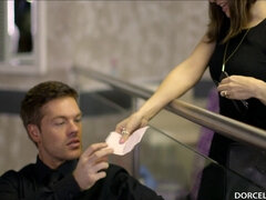 Grote mammen, Bruinharig, Sperma shot, Kwartet, Hardcore, Orgie, Tiener, Trio