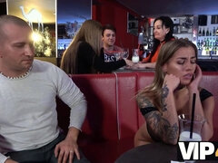 浮気する, チェコ, ヨーロピアン, パーティ, 公共, スインガー, タトゥー, 妻