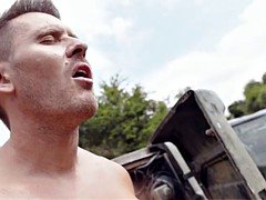 Zwart, Zwart, Openbaar, Tieten likken